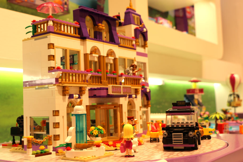 Illustration for article titled The 2015 Nuremberg Toy Fair images show all the amazing upcoming Lego